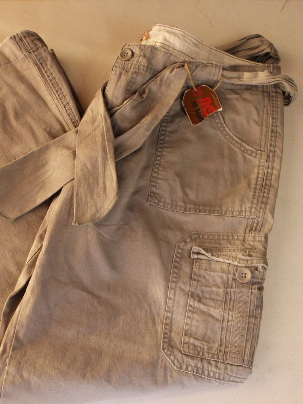 NWT No Boundaries Y2K GREY Belted Cargo Pants 17